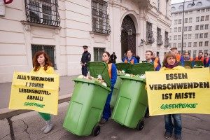 (c) Hans Hochstöger-Greenpeace